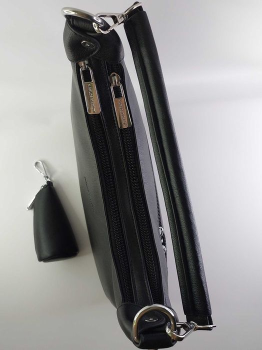 Сумка жіноча багет на два відділення чорна Karlos Marconi