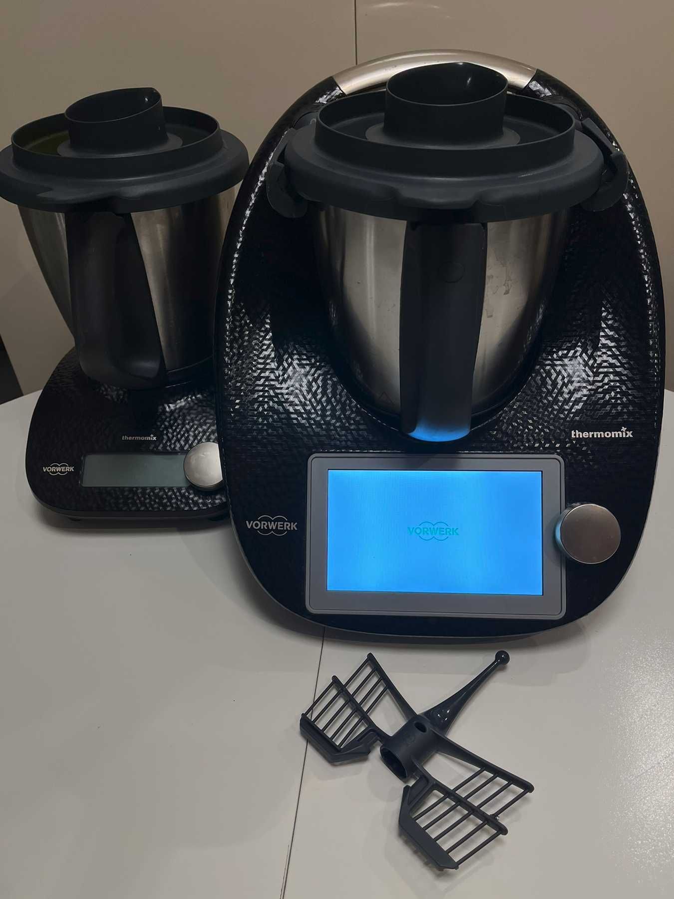 Thermomix TM6 + Friend wersja limitowana Sparkling Black