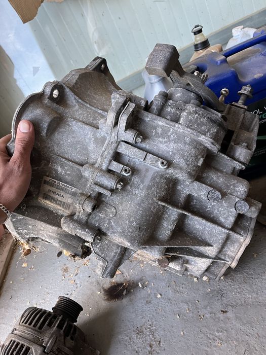 Caixa de velocidades. Motor ref n47c16a