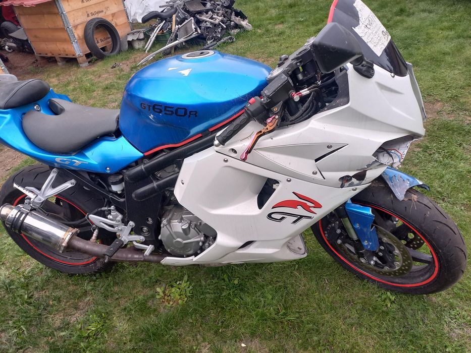 Hyosung gt 650 comet  silnik rama z dokumentami lagi lampa felga set