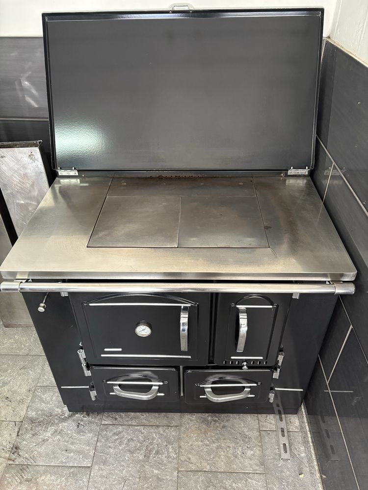 Fogão de inox a lenha