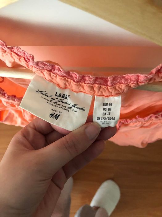 Camisa salmão da H&M