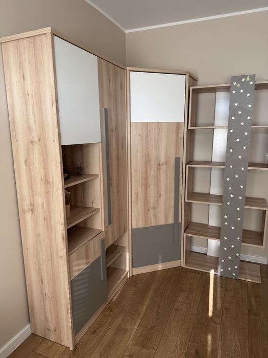 Neutralna meble do pokoju dziecięcego