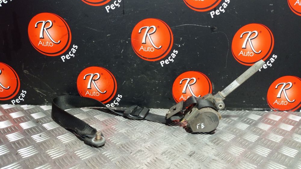 Cinto Frente Esquerdo Mercedes-Benz C-Class (W202)