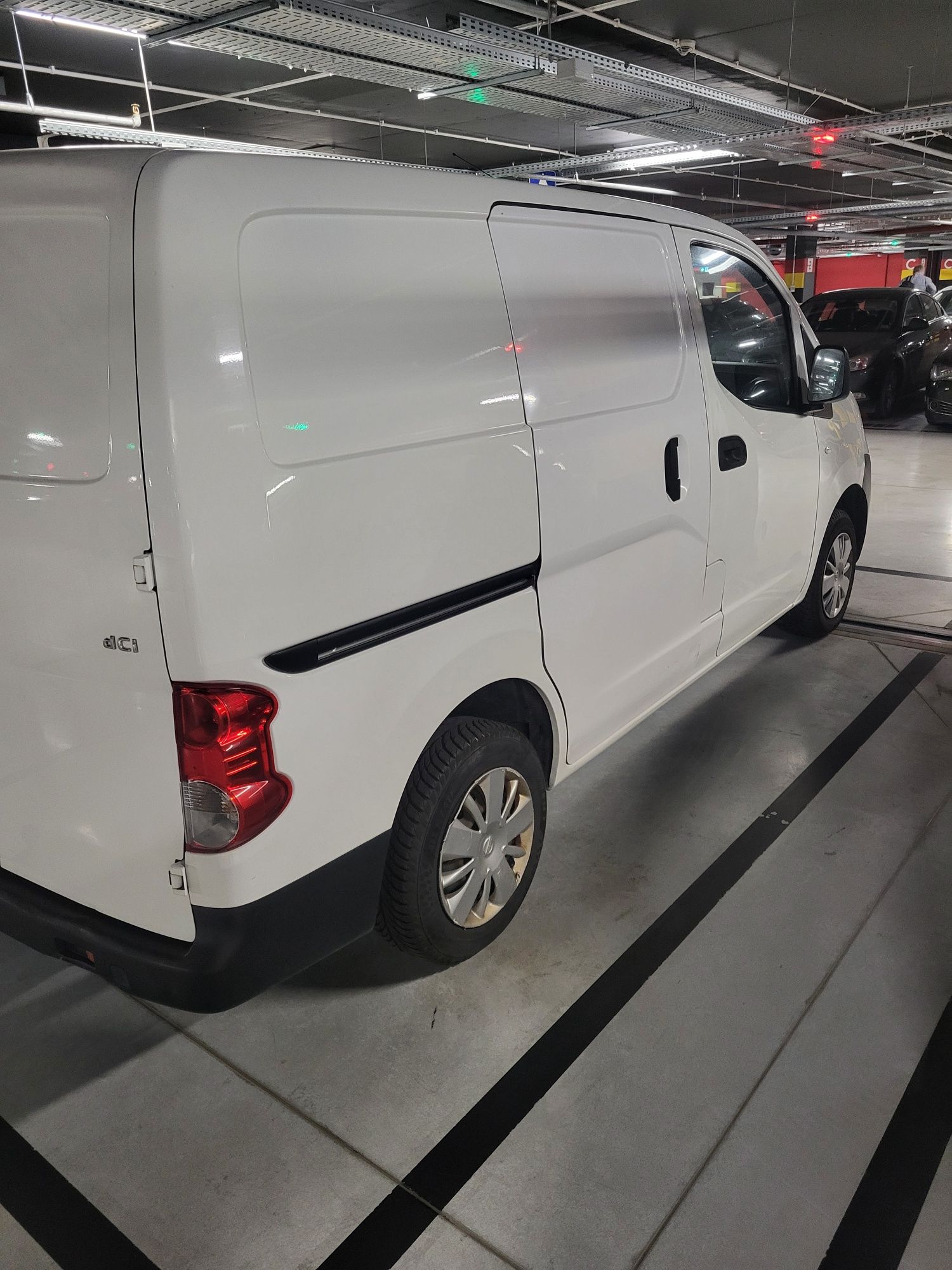 Nissan nv200 gotowy do pracy, rewelacyjny i niezawodny pomocnik