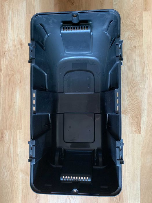 loker skrzynia na rzeczy na kółkach