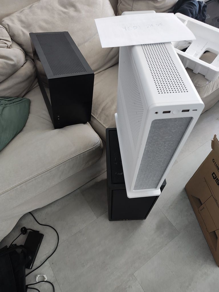 Obudowa Fd Ridge ITX biała, 3 sloty GPU, gwarancja pl