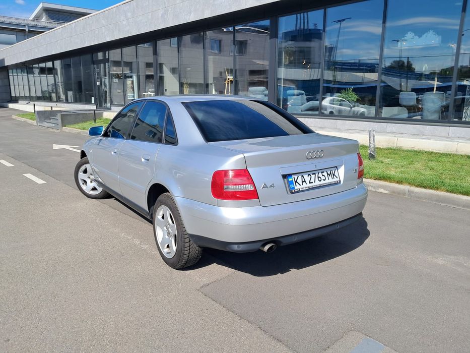 Аudi A4b5 . 1.8 бензин!