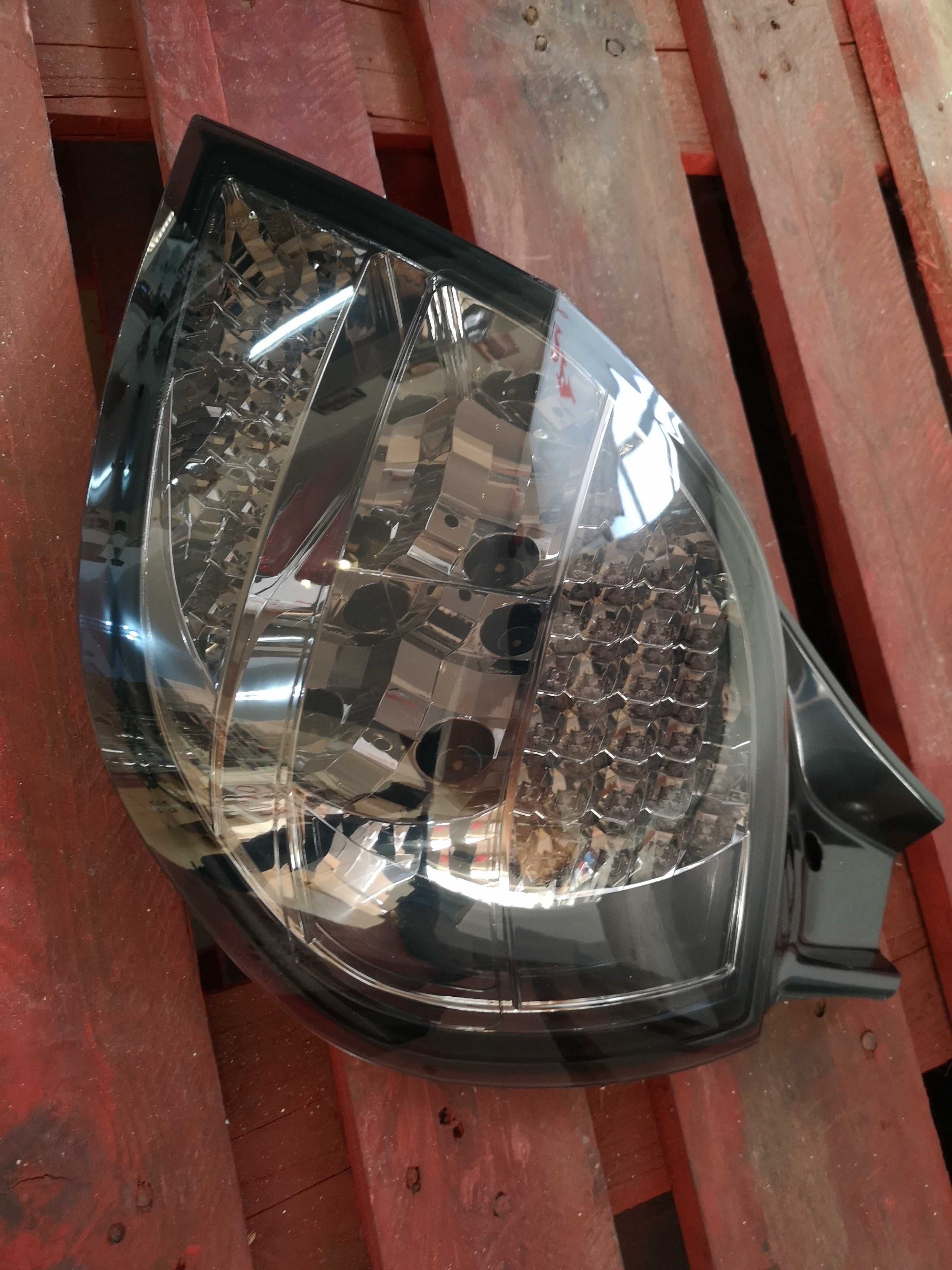 Farolins LED Smoke Renault Clio 05-09 - Novos