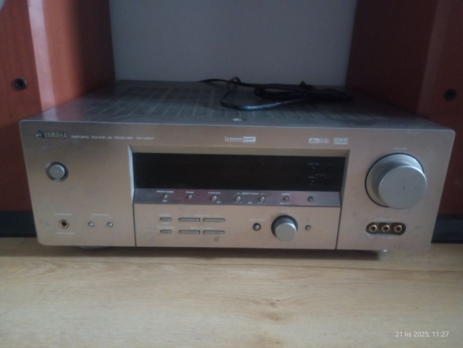 Yamaha amplituner RX-V450 + kolumny i centralny głośnik