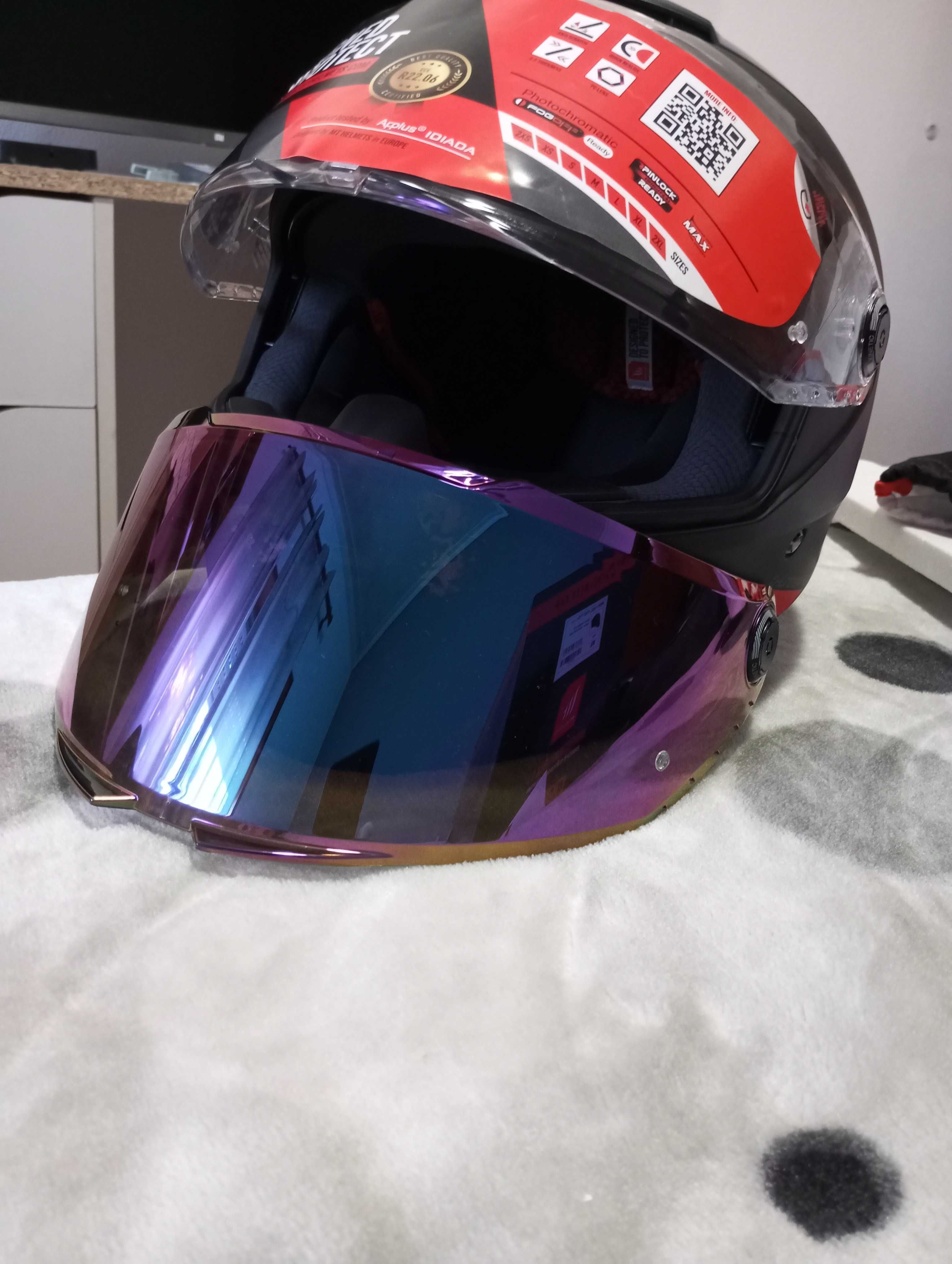 Capacete MT Thunder 4