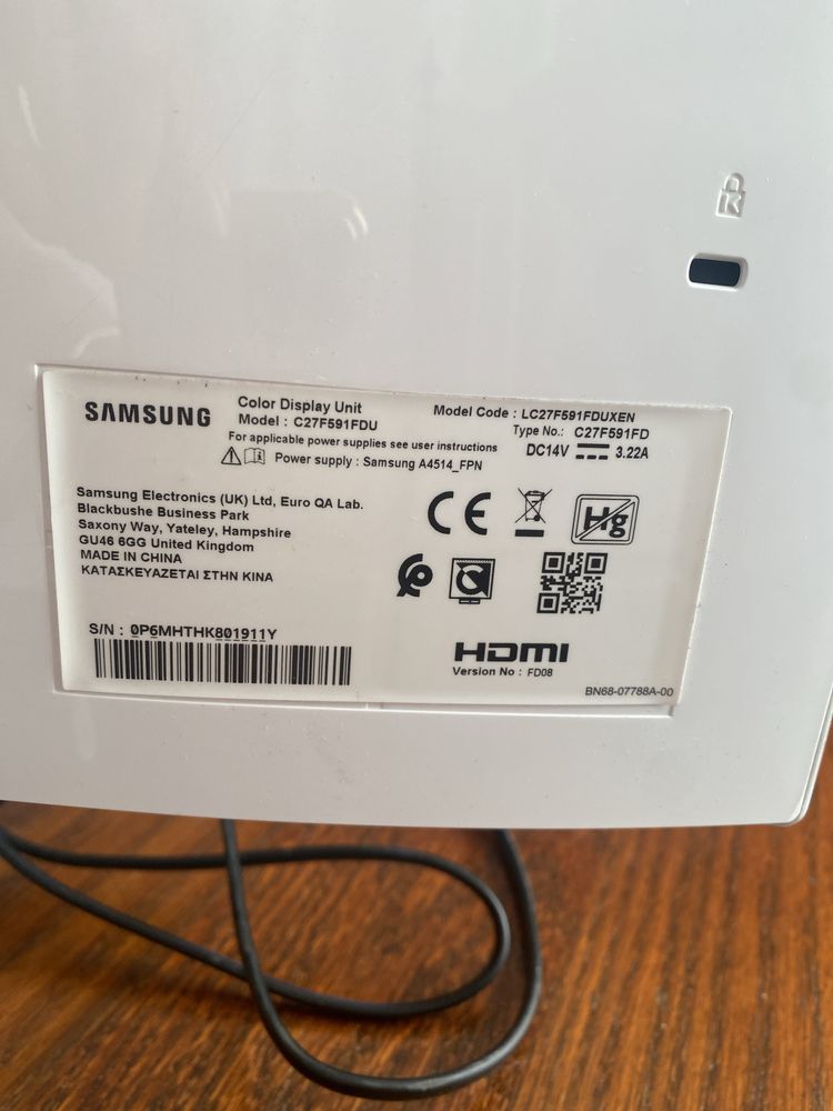 Monitor samsung CF591