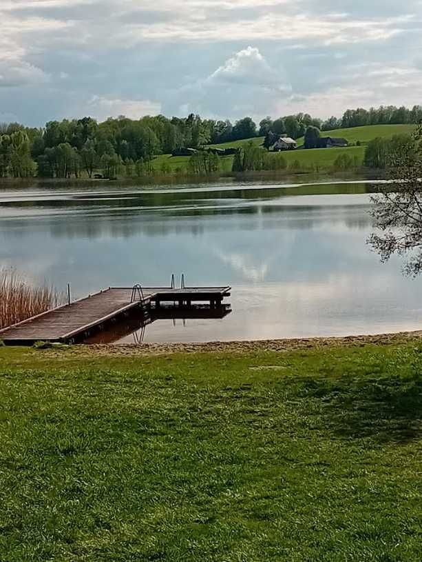 Domek u Klaudiusza nad jeziorem ze śniadaniem w cenie.