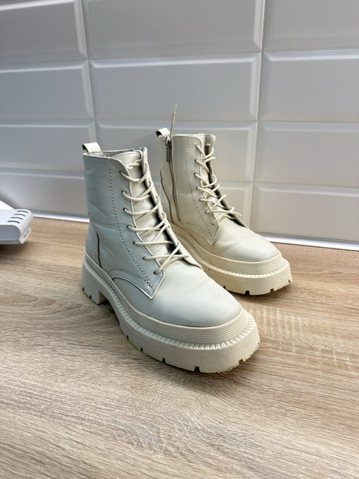 Жіноче черевики на зиму