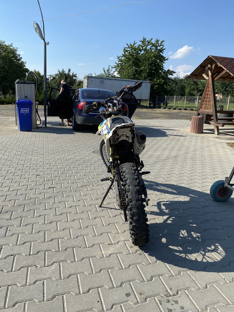 BSE J3d enduro.
