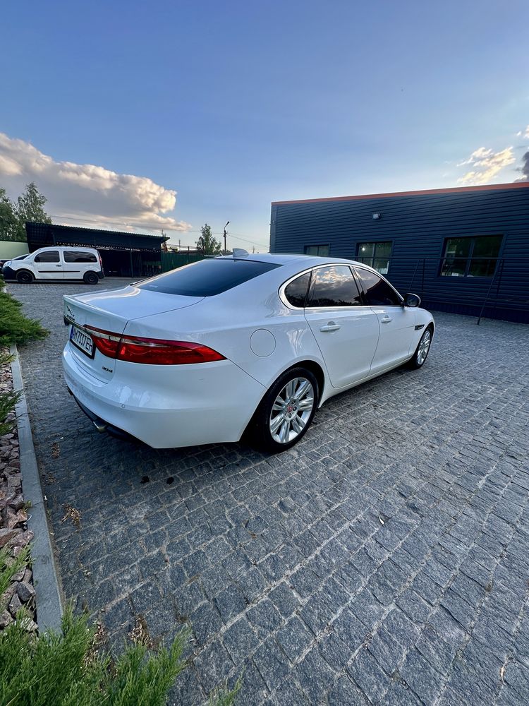 Jaguar xf x260 3.0d Europa