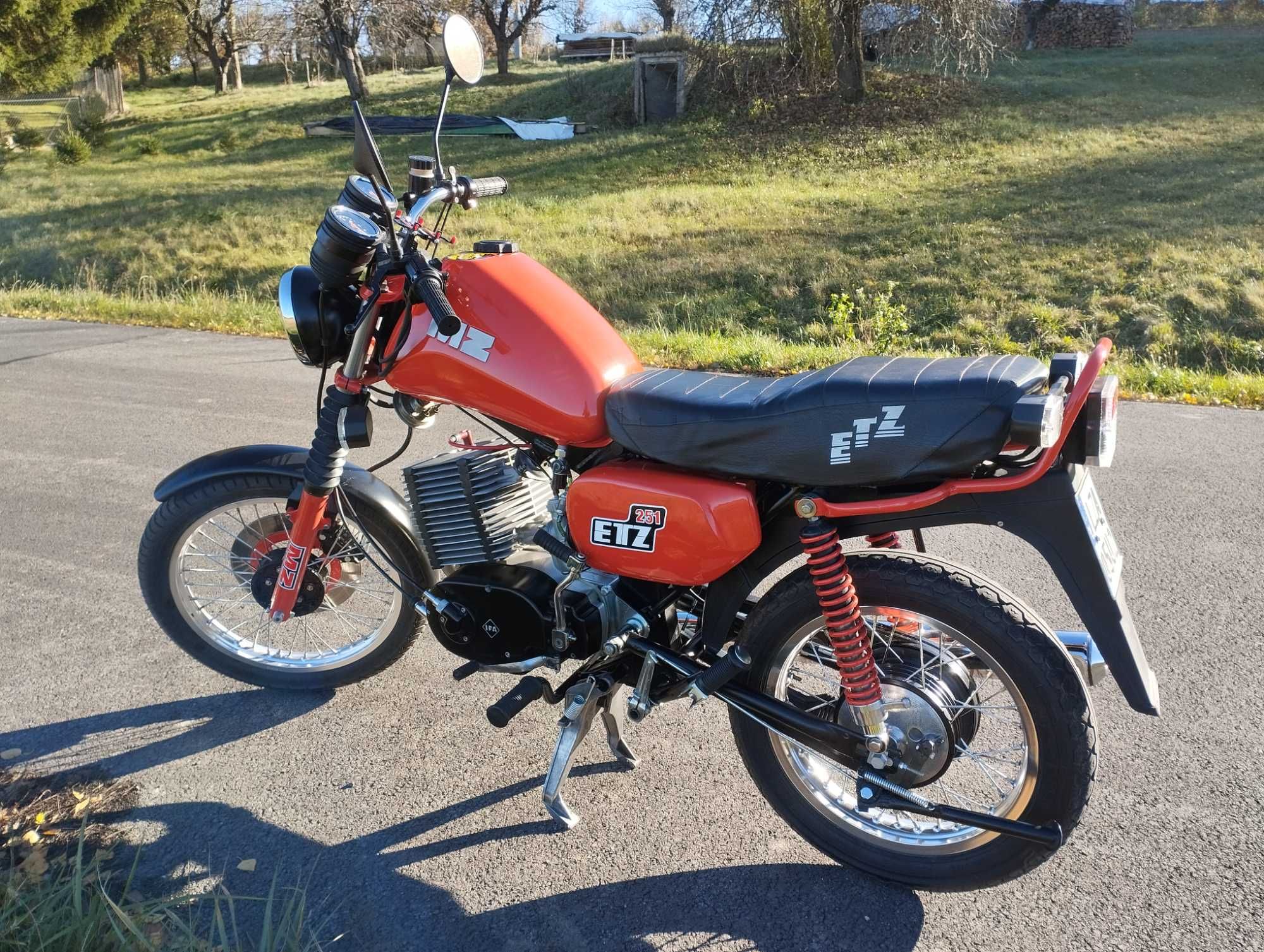 MZ ETZ 251, 1989 po renowacji.