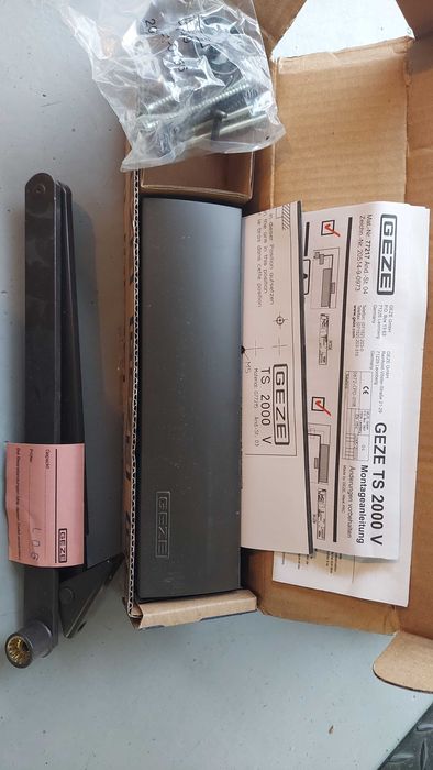 Zamykacz geze ts 2000 v