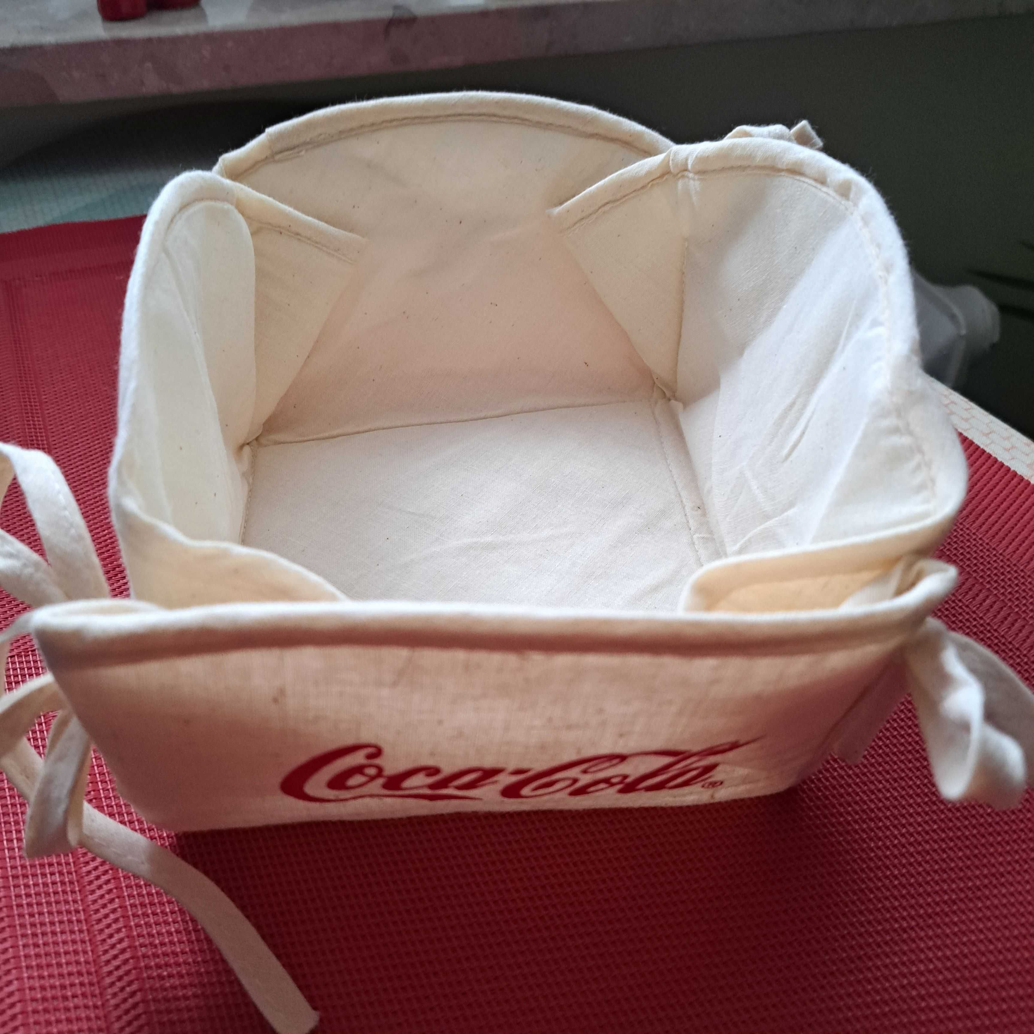 Koszyk wiązany materiałowy pojemnik na pieczywo Coca Cola