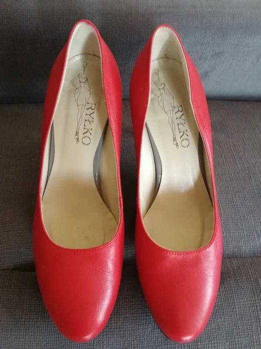 Szpilki czółenka buty czerwone koralowe Ryłko skórzane seksowne
