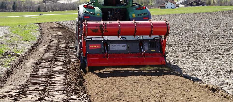 Mulczowanie wgłębne Frez wgłębny Karczowanie Oczyszczanie działek