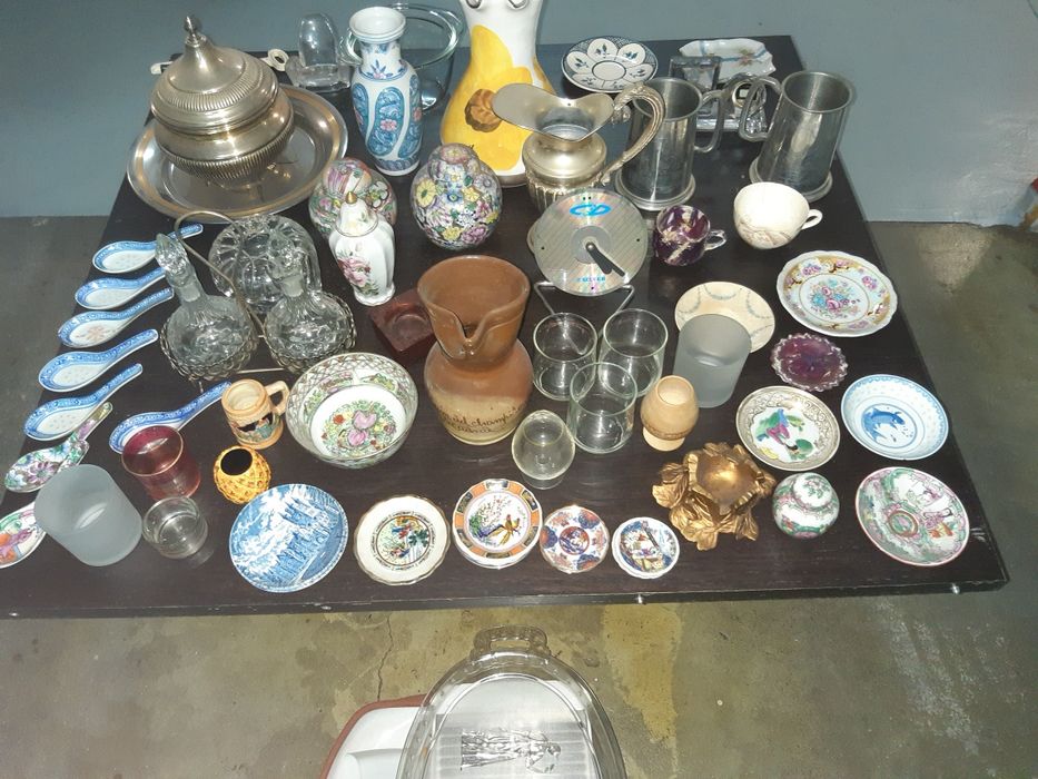 60 Peças de velharias incluindo peças Japonesas