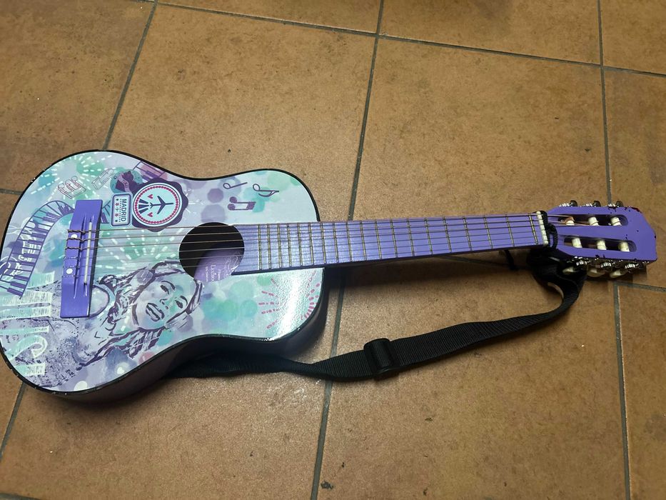 Guitarra Infantil Lexibook “Violetta” / Disney – Faro