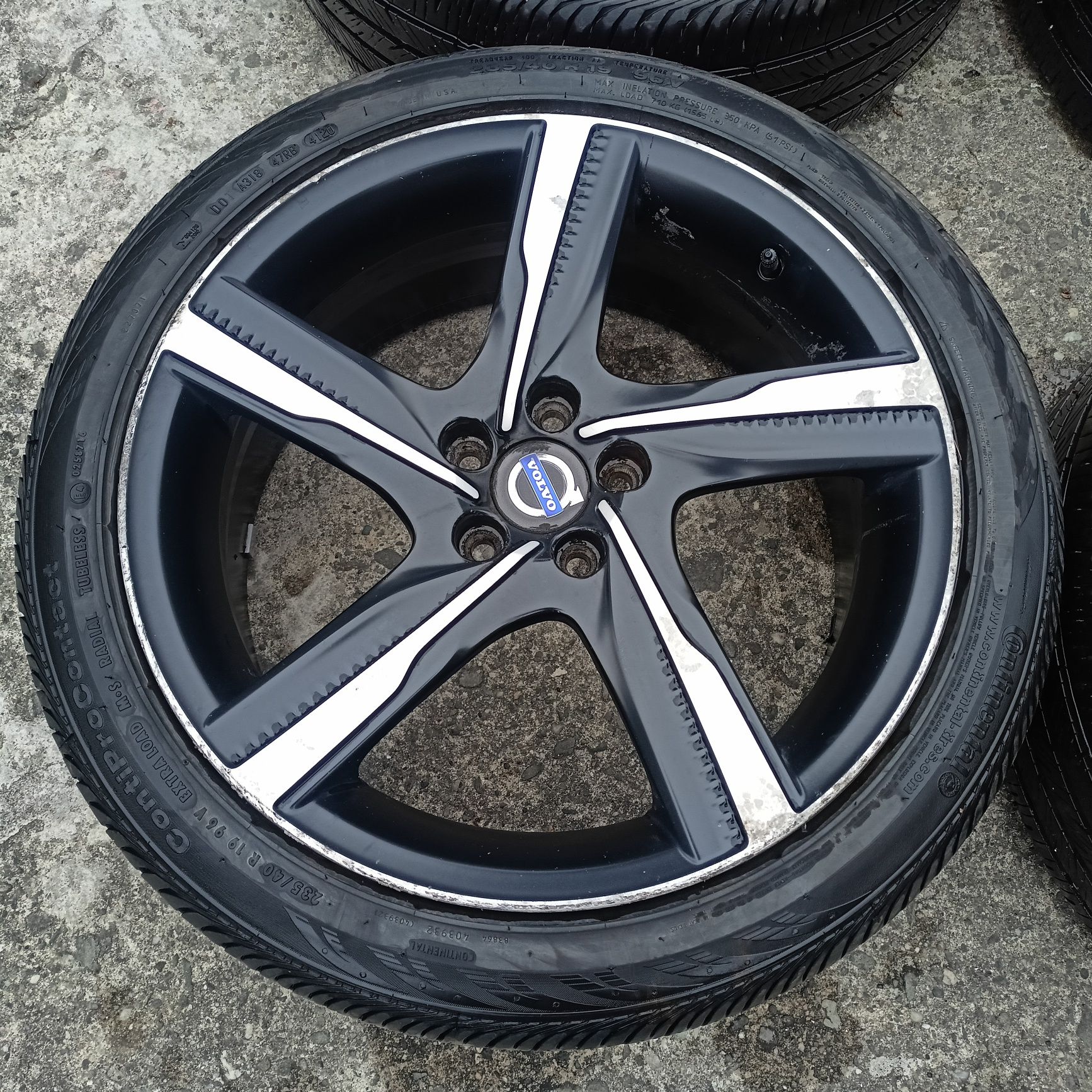 Felgi z oponami 235/40/19 5x108  19 cali ixion Volvo V60 S60