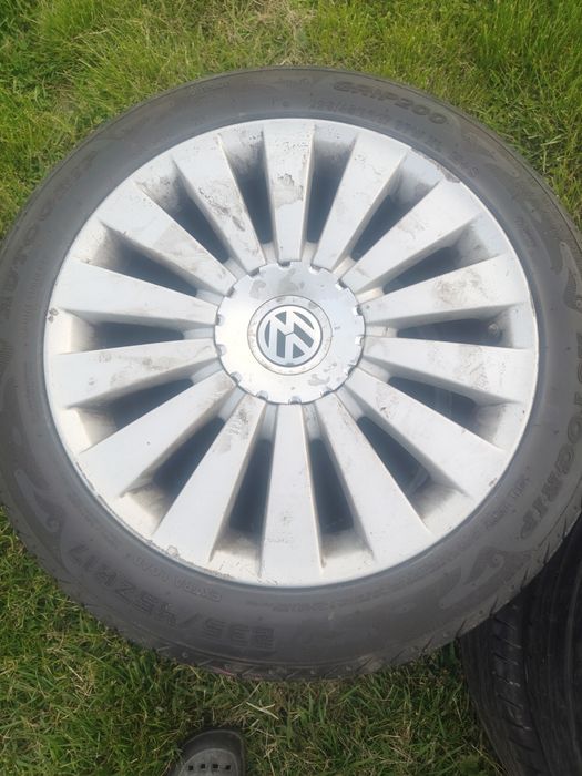 Alufelgi z oponam VW 17