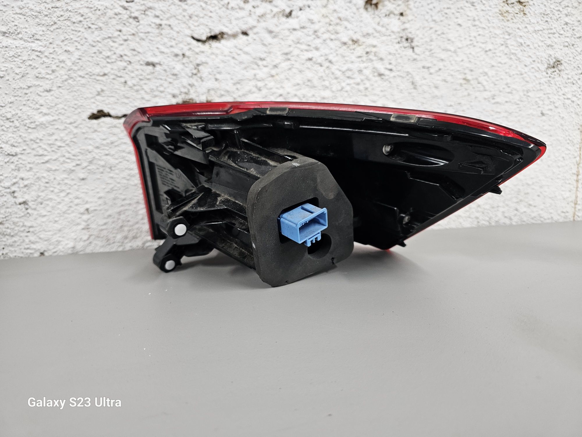 VW T-ROC lampa lewa tylna tył LED