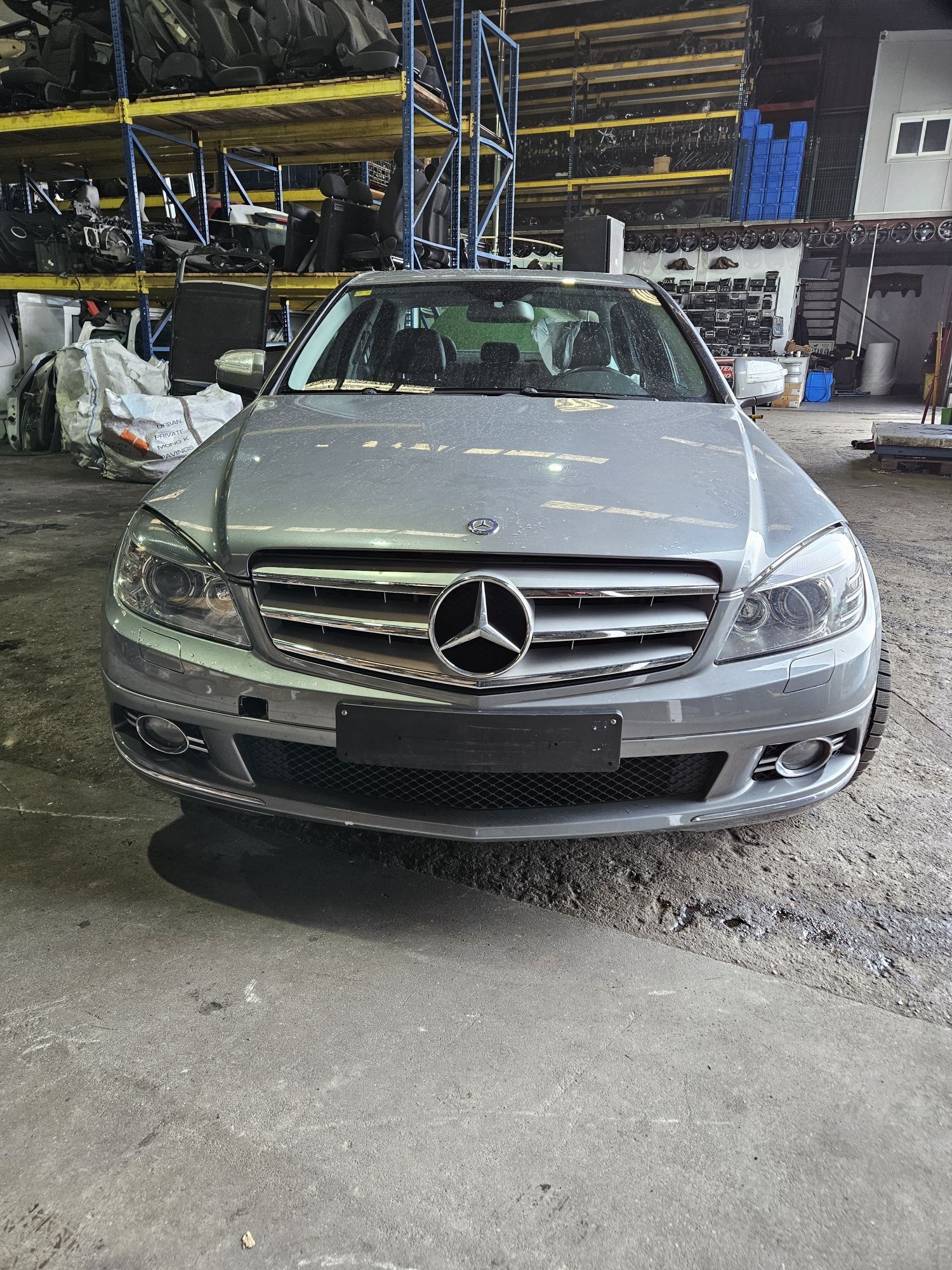 Mercedes-Benz W204 C180 Kompressor Avantgarde de 2009 para peças