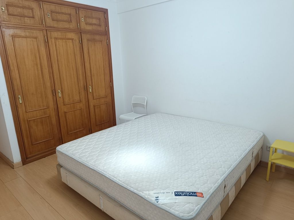 Quartos para arrendar casal