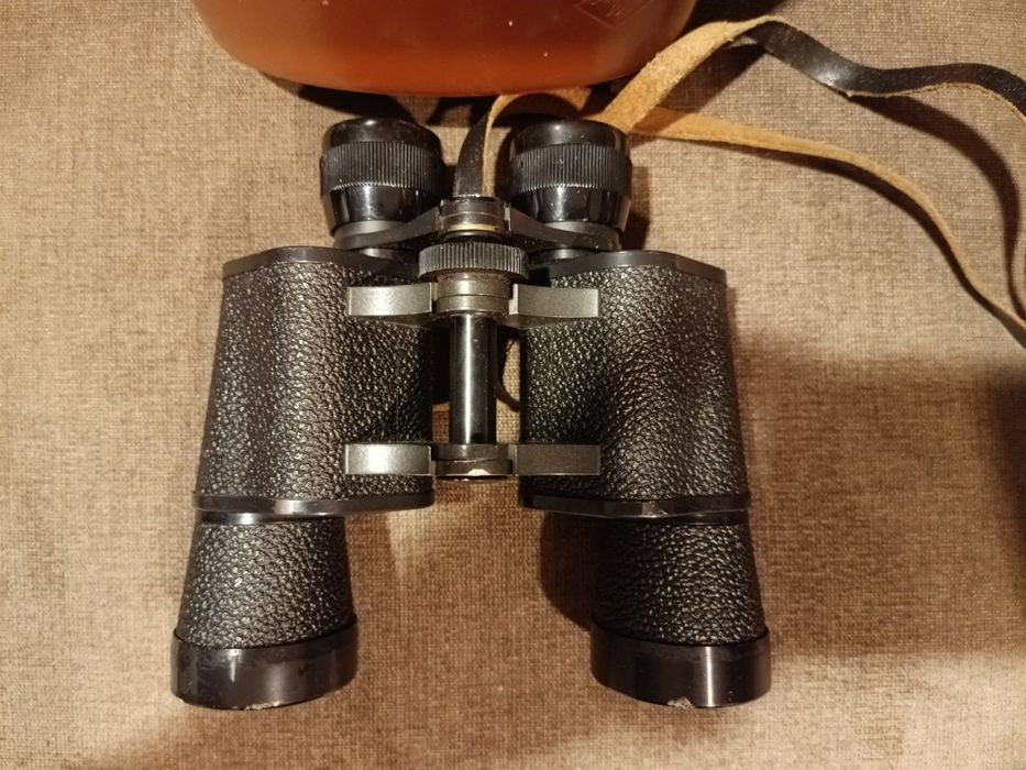 Ładna, solidna i użyteczna stara niemiecka lornetka AGFA 10x40 z etui