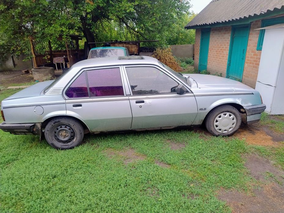 Опель Аскона С 1.6газ/бензин