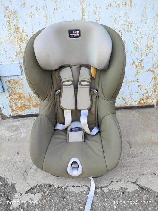 Дитяче автокрісло Britax Romer