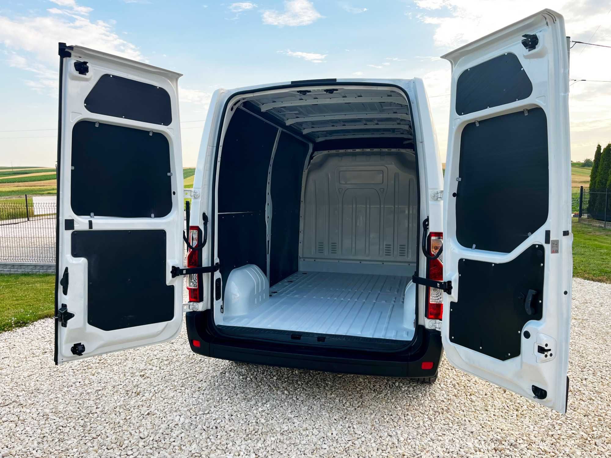 Renault Master / L2H2 / 2,3 diesel 125 koni / Klima