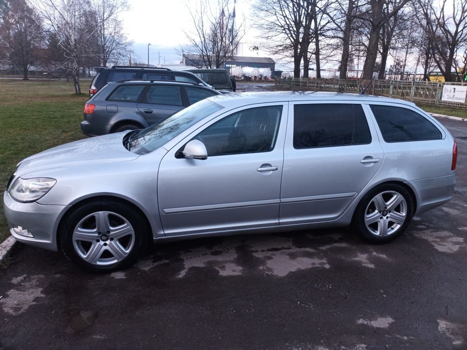 SKODA OCTAVIA A5 1,6диз. 2011рік Універсал.