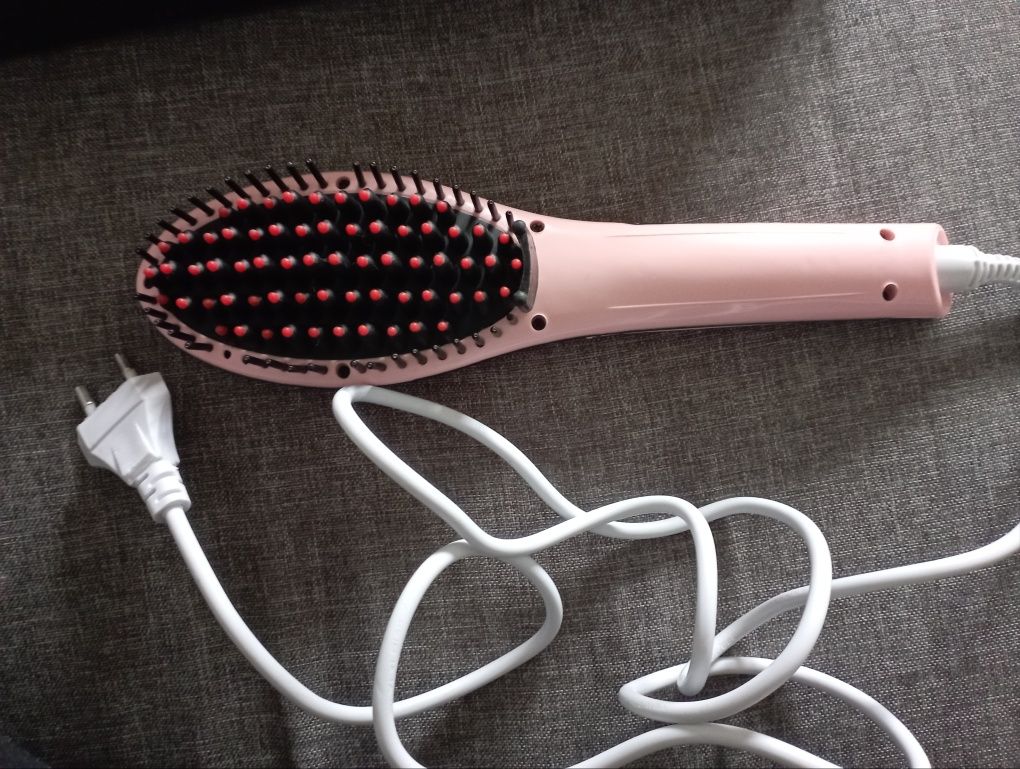 Szczotka prostująca włosy FAST HAIR STRAIGHTENER HQT-906