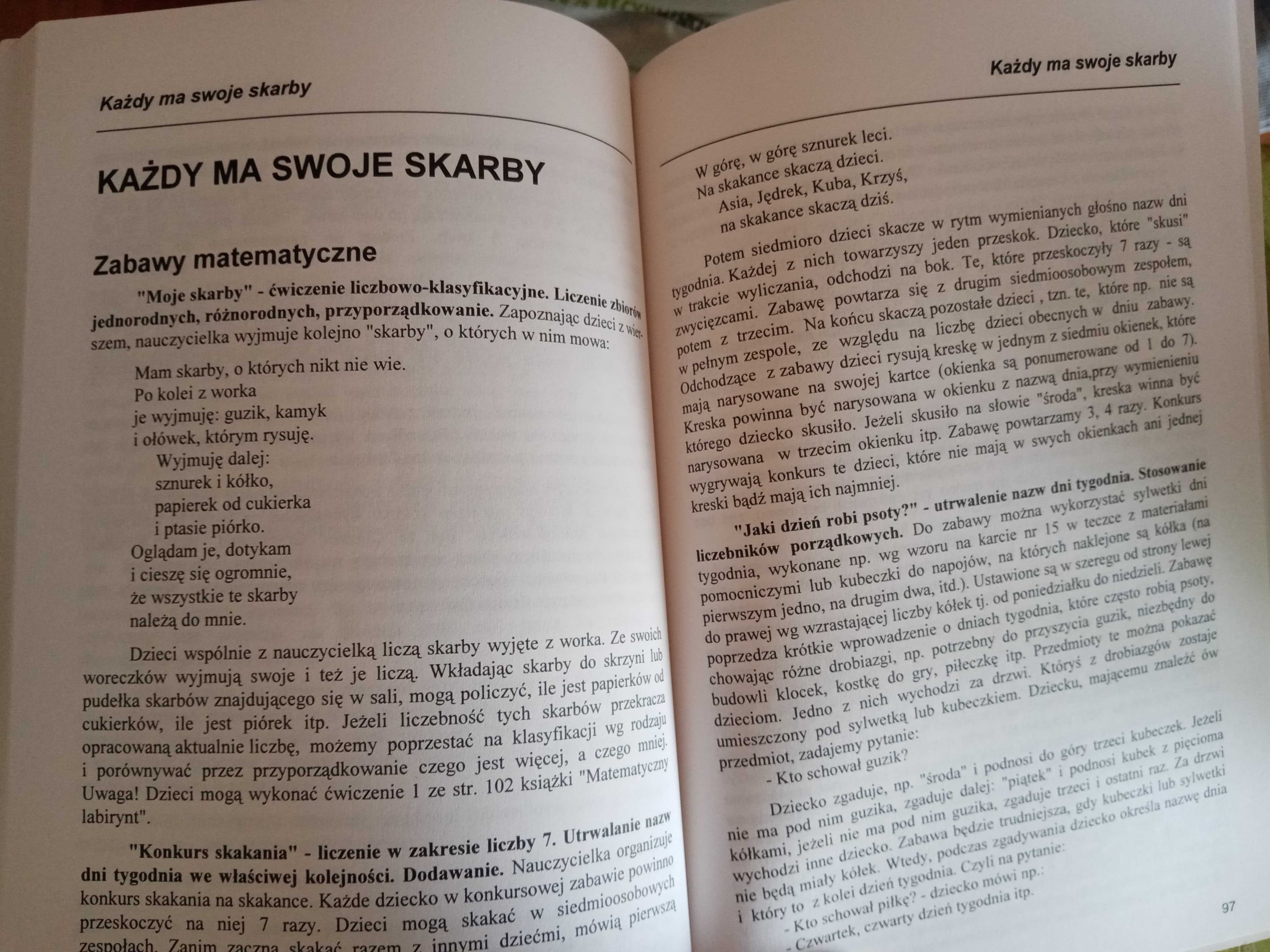 Zabawy matematyczne "Od A do Z" książka z wierszykami i zabawami