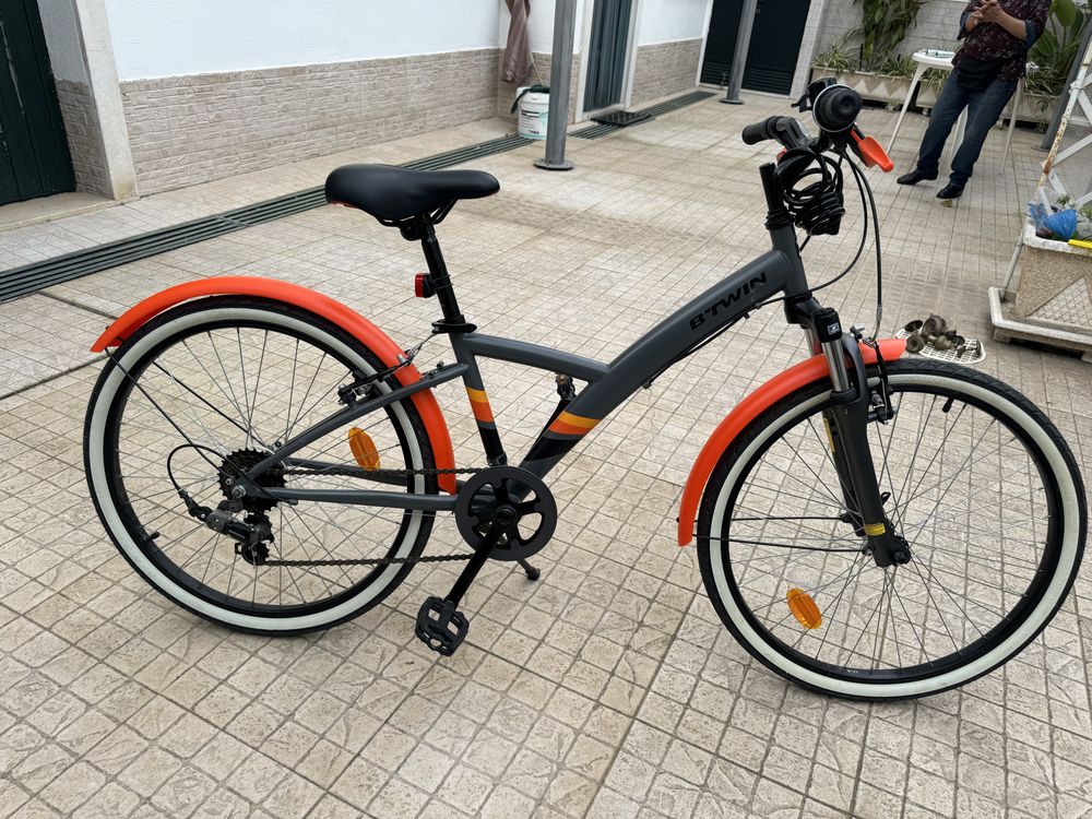 Bicicleta BTWIN - roda 24 - como NOVA