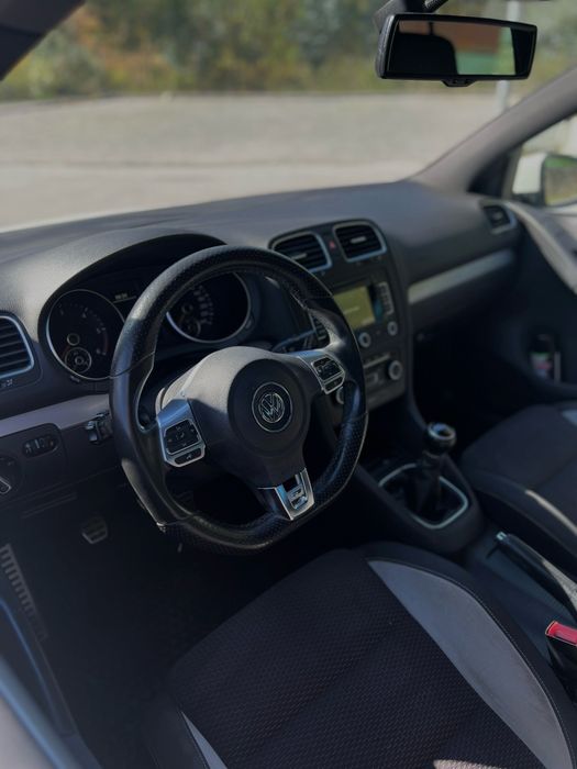 VOLKSWAGEN GOLF 6 1.6 TDI R-Line