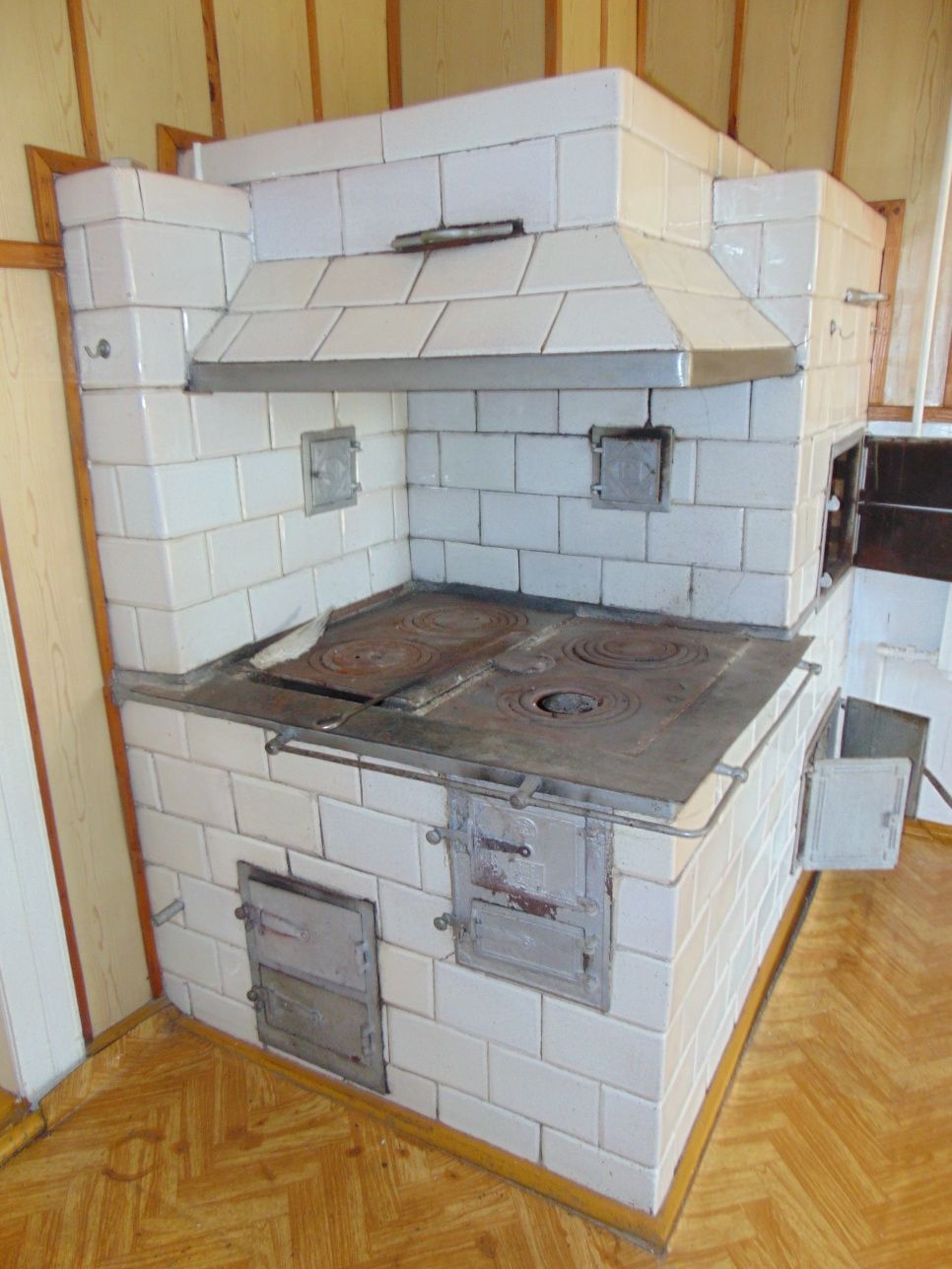 Piec kuchnia kaflowa