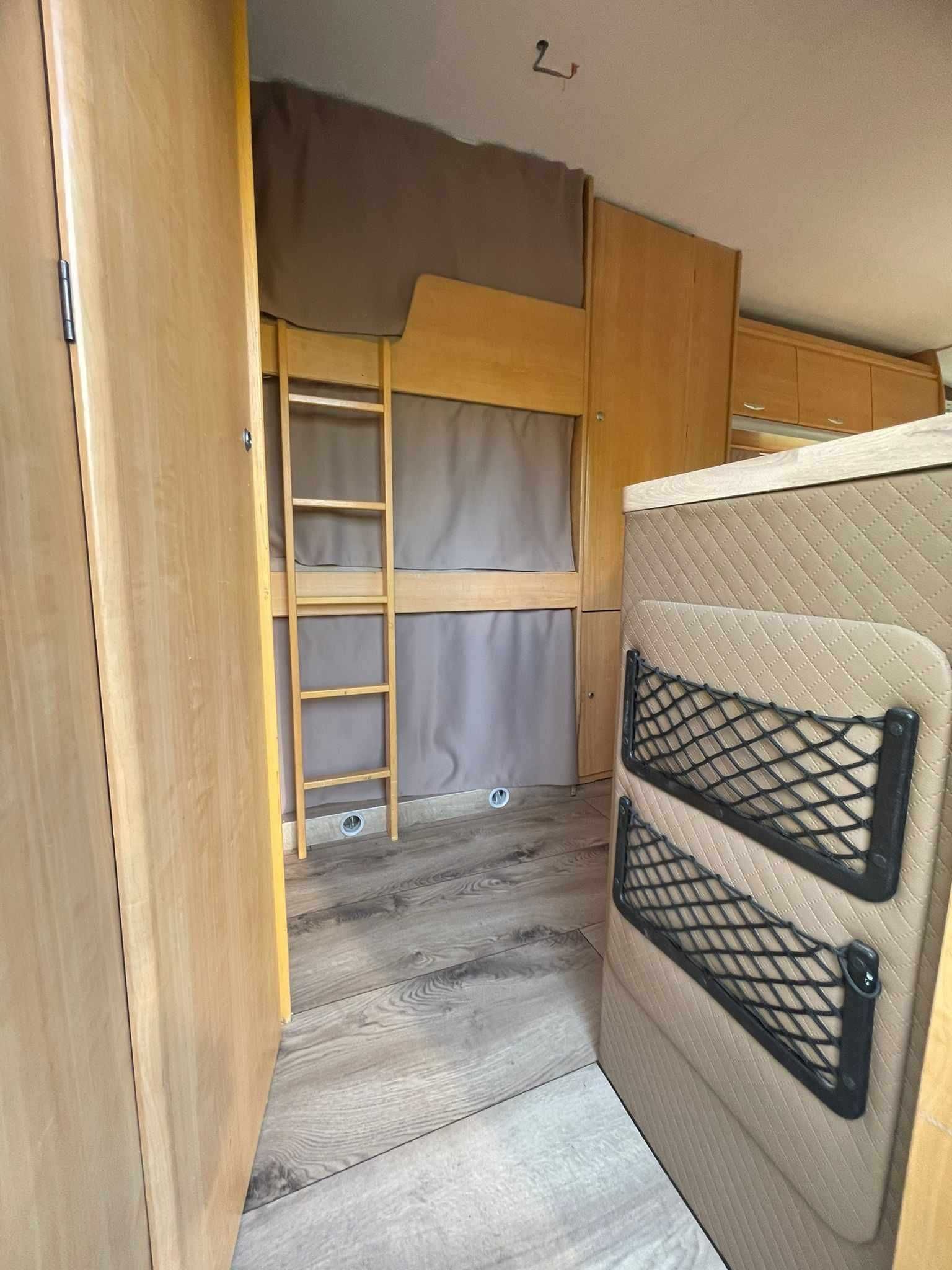 Na sprzedaż FORD TRANSIT KAMPER CHAUSSON 2004.r . Świety stan.