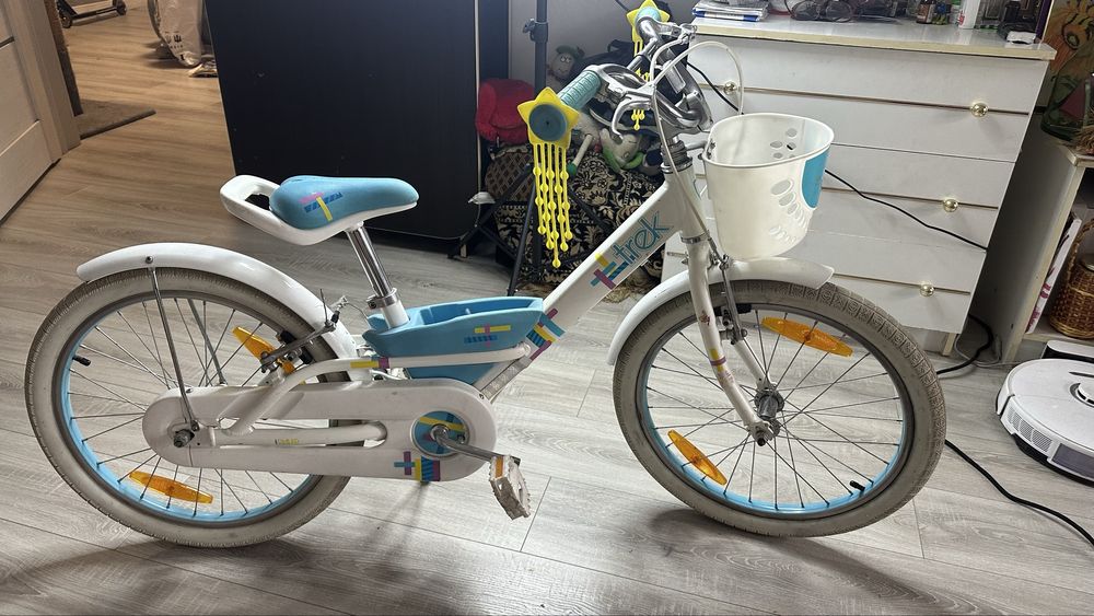 . Велосипед Trek Mystic 20