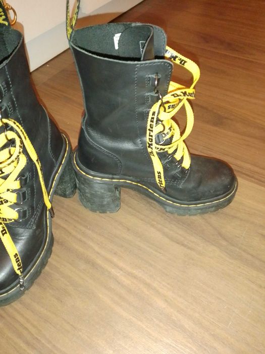 Dr. Martins tamanho 36/37