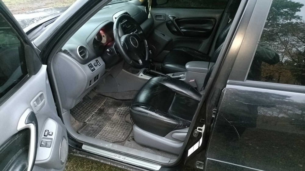 Продам авто Тoyota RAV4