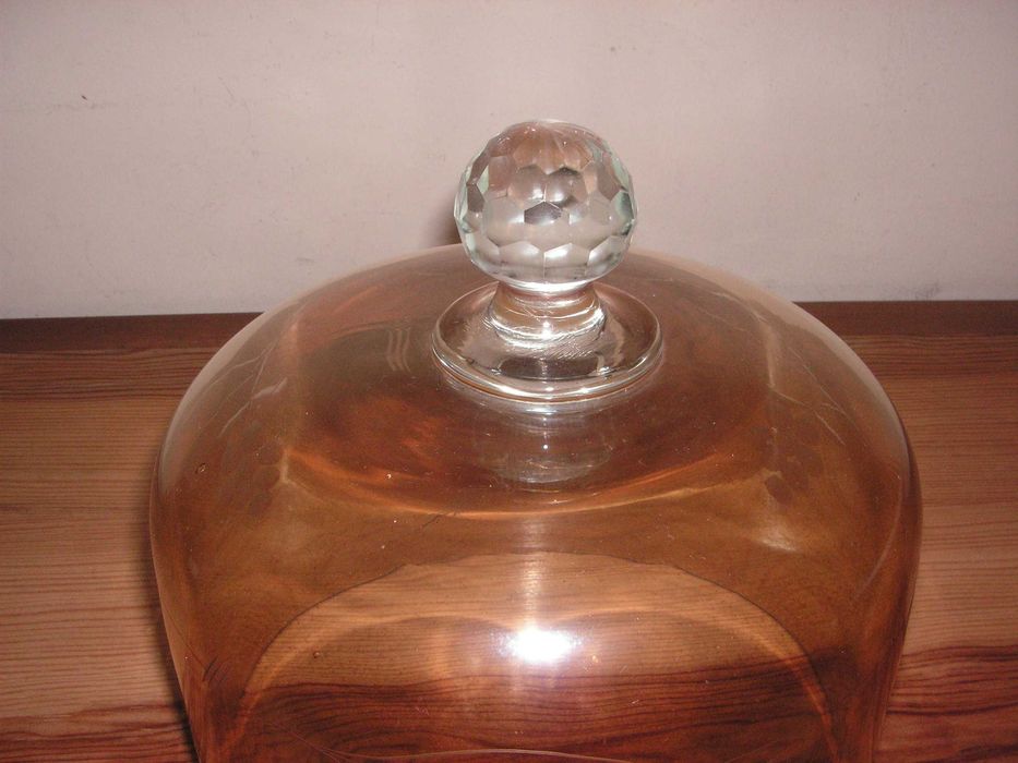 Queijeira com Tampa de Cristal e Prato de Vidro ( Muito Antiga )