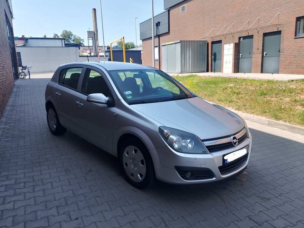 Ładna Opel Astra H 1.9D 2006r Skrzynia 6
