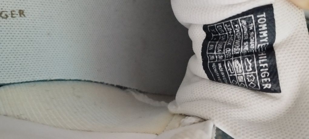 Tommy Hilfiger buty skórzane 37