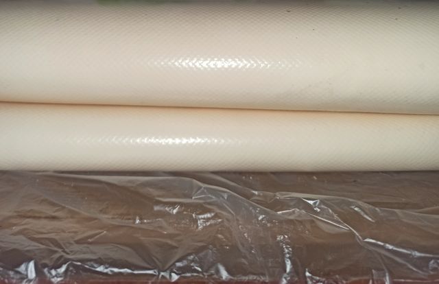 Тентовая ткань ПВХ баннерная ткань 650 г/м²  2,50м.×4 м.п